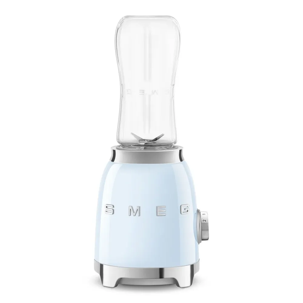 Smeg Personal Blender 0,6 l + 1 To-Go-Flasche „Pastellblau“ PBF00PBEU