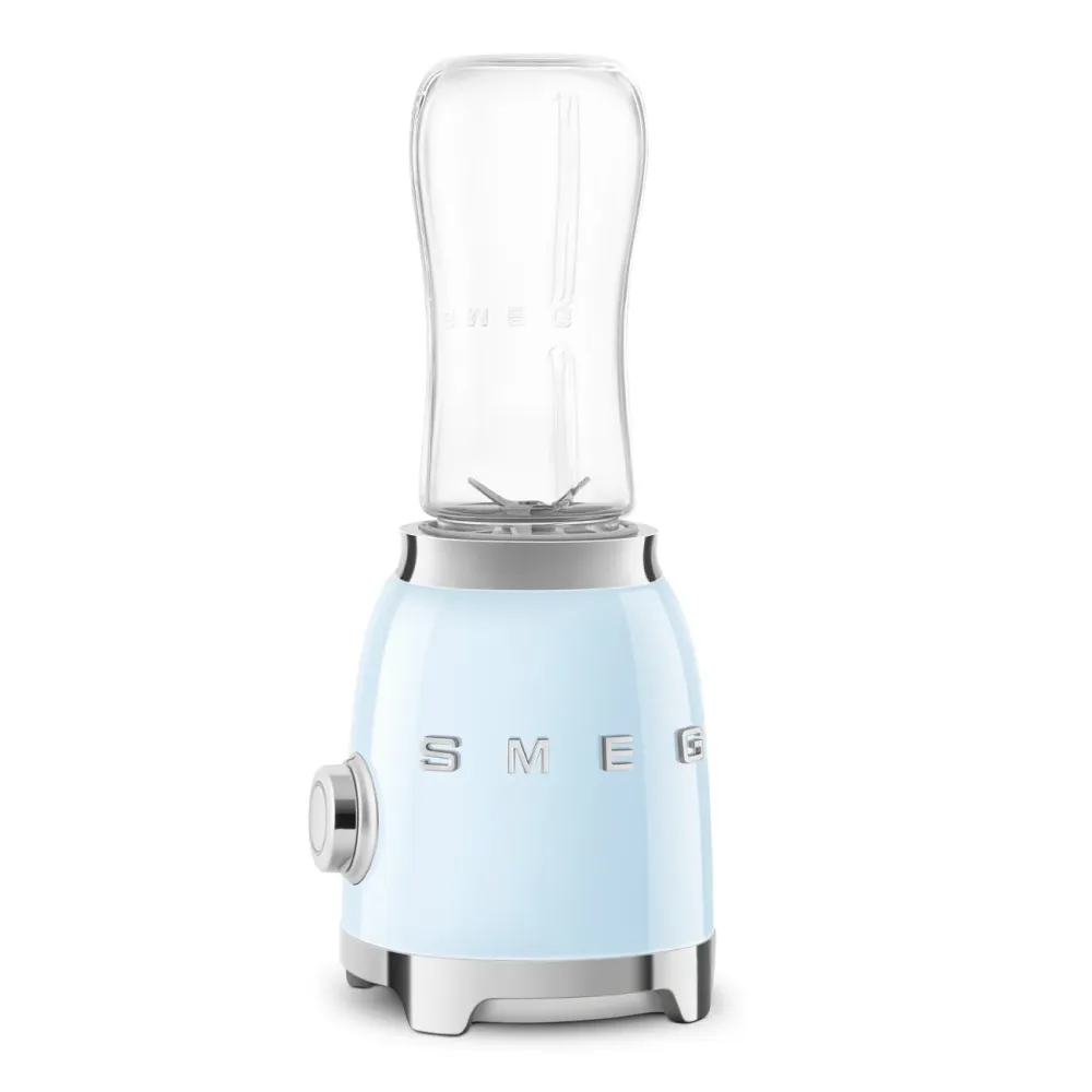 Smeg Personal Blender 0,6 l + 1 To-Go-Flasche „Pastellblau“ PBF00PBEU