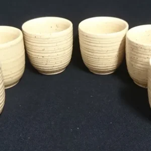 6er Set EIERBECHER - Keramik / Steingut, Waagerechtes Linien Gestreiftes Relief Motiv Dekor