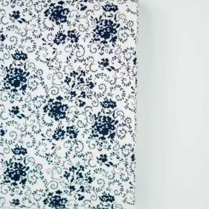 Baumwollstoff Serie Mix & Match Blüten und Schnörkel dunkelblau auf altweiß