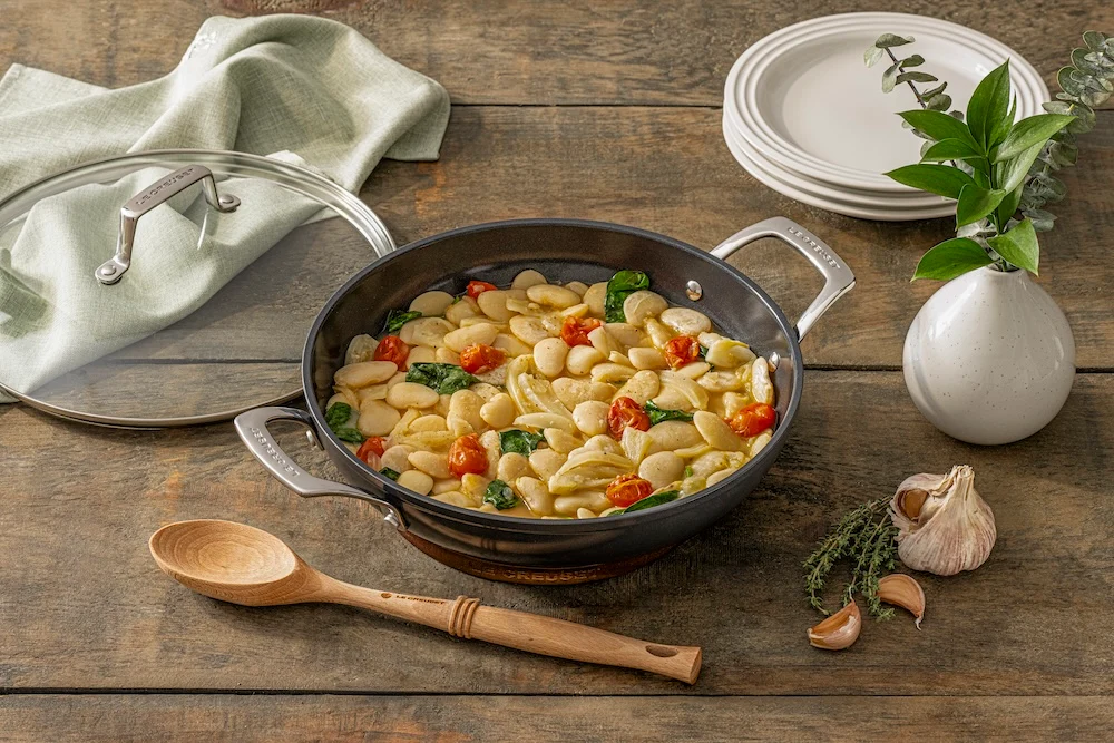Le Creuset Wok mit 2 Griffen Essential Ø32cm / 6L 'Keramik Antihaftbeschichtung'