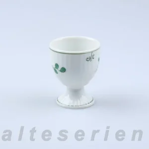 Eierbecher auf Fuß