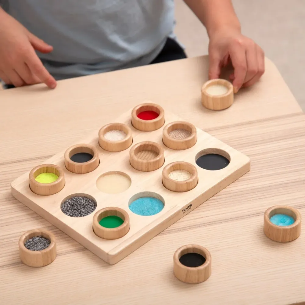 Sensorisches Spiel Holz: Touch & Match Brett
