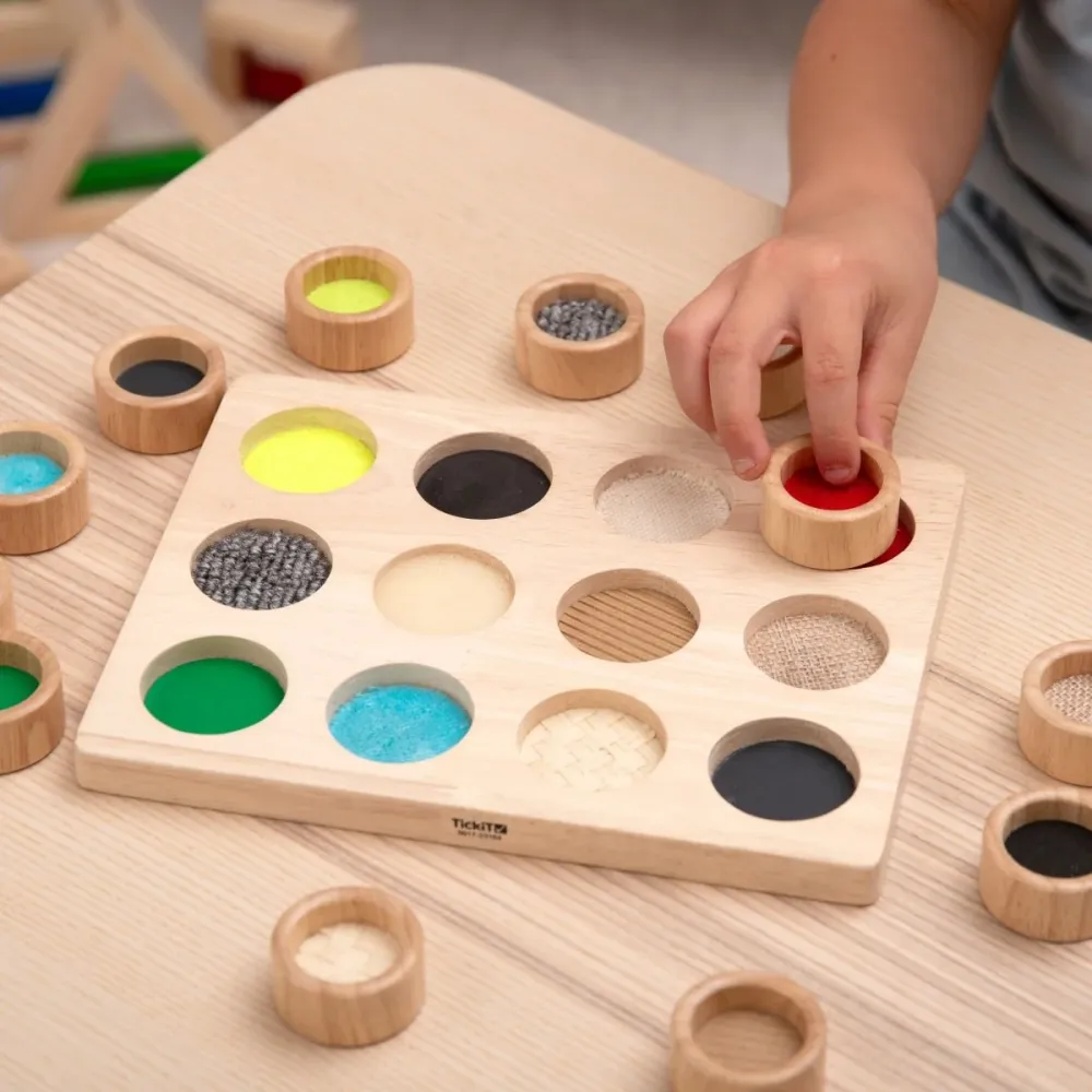 Sensorisches Spiel Holz: Touch & Match Brett