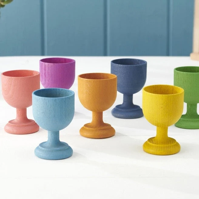 TickiT Regenbogen-Eierbecher aus Holz 7 Artikel