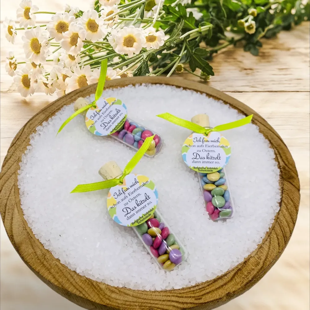 Vegane Schokolinsen als Ostergeschenk "Eier kitzeln" Schiffsgläschen