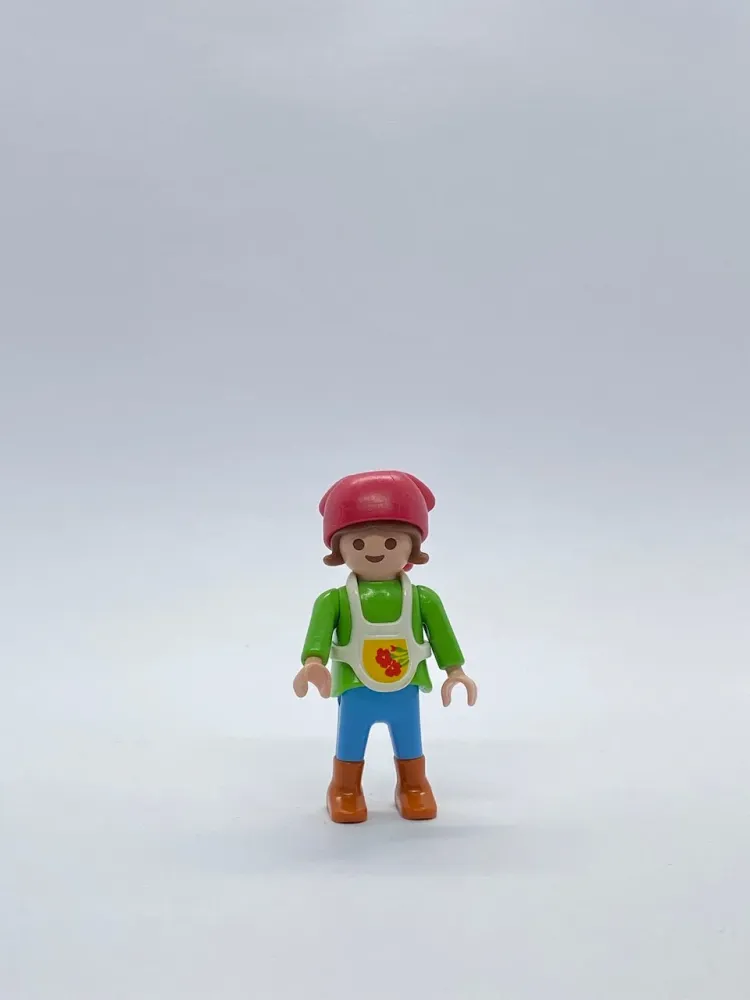 Playmobil Mädchen mit Schürze und Mütze - Figur - A0269