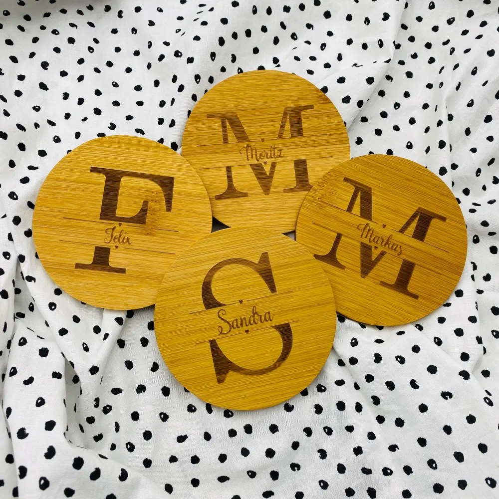 personalisierter Untersetzer aus Bambus | individuelles Geschenk zur Hochzeit oder zum Geburtstag | Untersetzer für Untern...