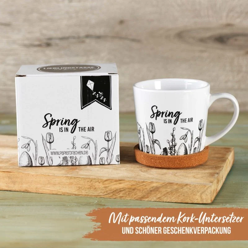 Spring is air Tasse mit Kork Untersetzer Papierdrachen