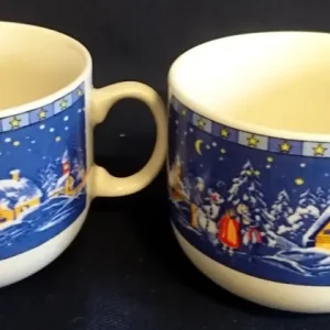 2er Set KAFFEETASSEN - Porzellan, Weihnachten Advent Schnee Dorf Haus Tannenbaum Sterne Motiv Dekor, Wellco Design