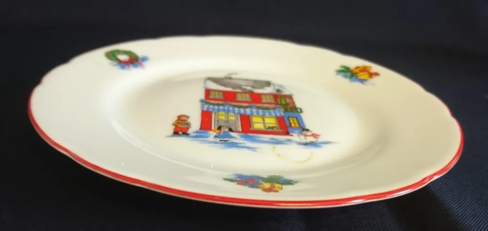 DESSERTTELLER - Porzellan, Kinder Haus im Schnee Motiv Linienrand Dekor