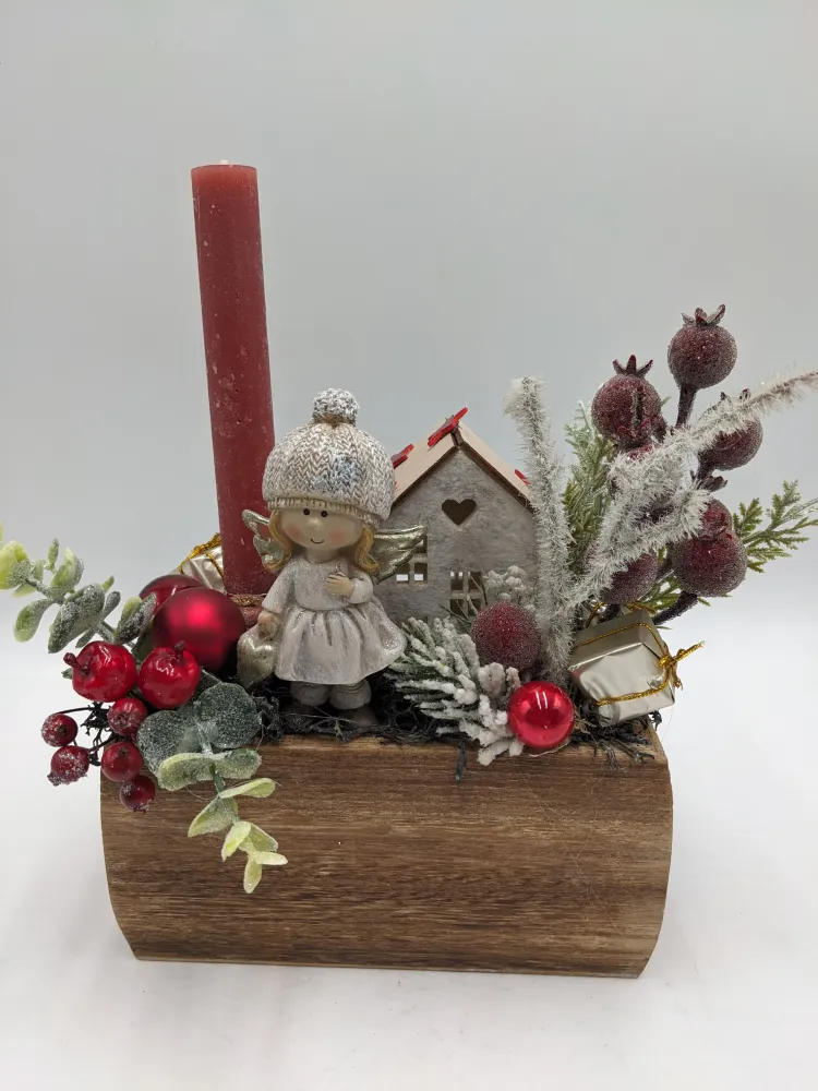 Weihnachtsgesteck Kugel Engel Haus rot