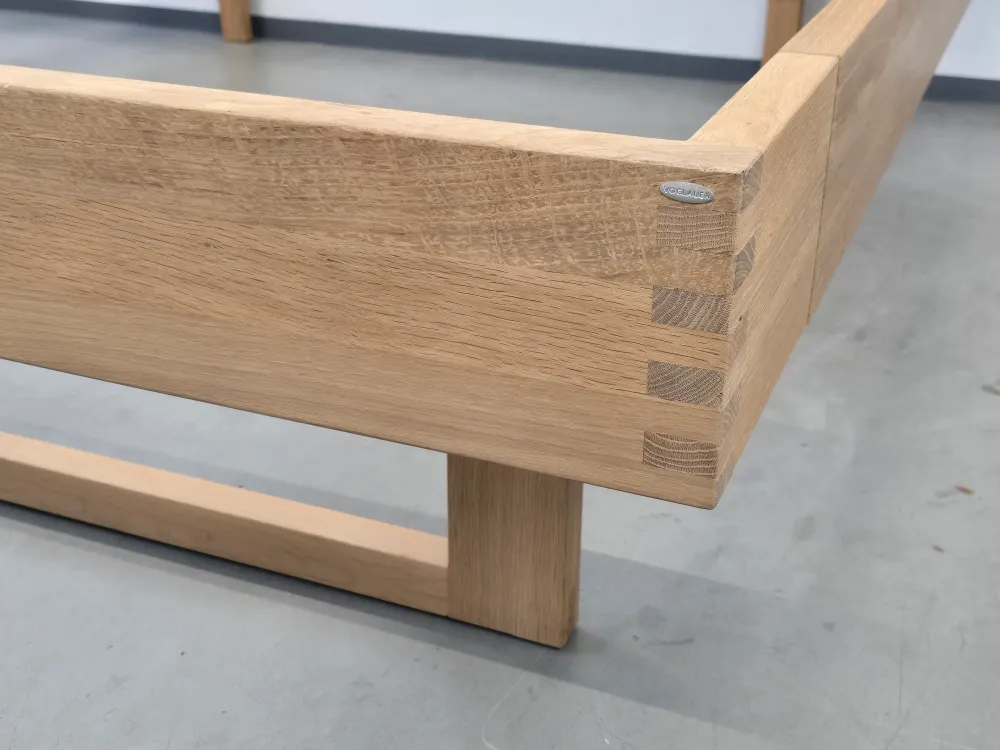 VOGLAUER BETT V-Montanara Wildeiche holz eiche Massivholz 140x200 Spaltholz Design