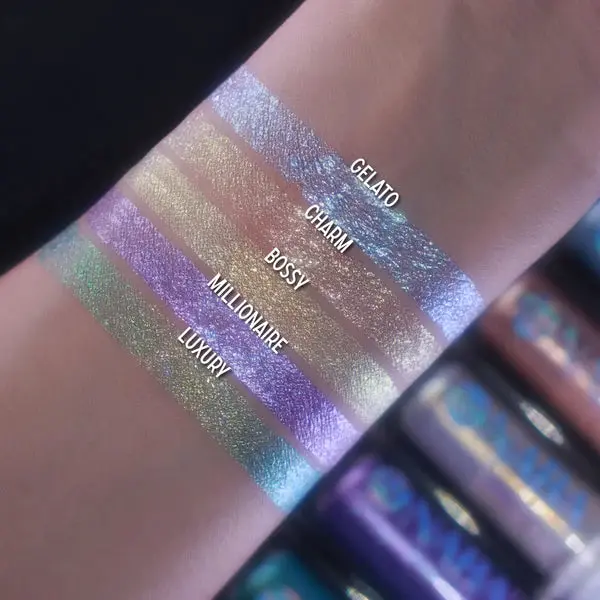 Liquid Eyeshadow Charm