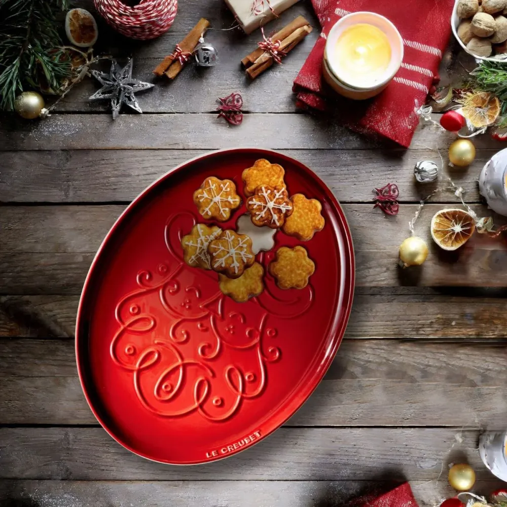 Santa-Servierplatte aus Steinzeug Le Creuset