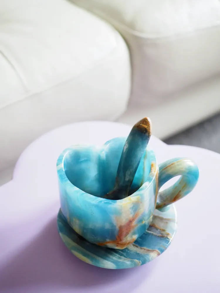 Deko Blaue Onyx / Blauer gebänderter Calcit Herz Tasse Kristall Becher mit Teller und Löffel SET . Blue Onyx / Calcite Hea...