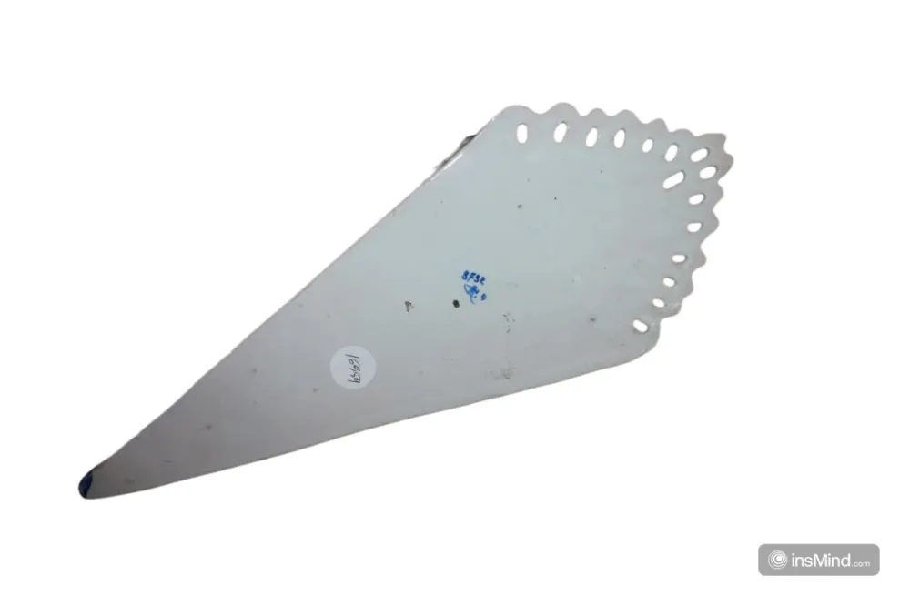 Französischer Wandhalter für Briefe und Blumen aus Porzellan, Ende 19. Jahrhundert