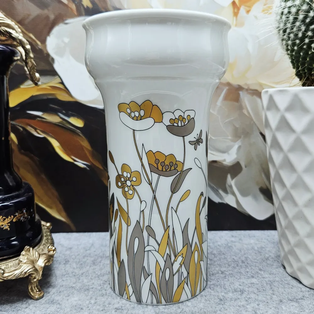 Modernistische Hutschenreuther Porzellanvase mit stilisierten Blumen (20cm.)