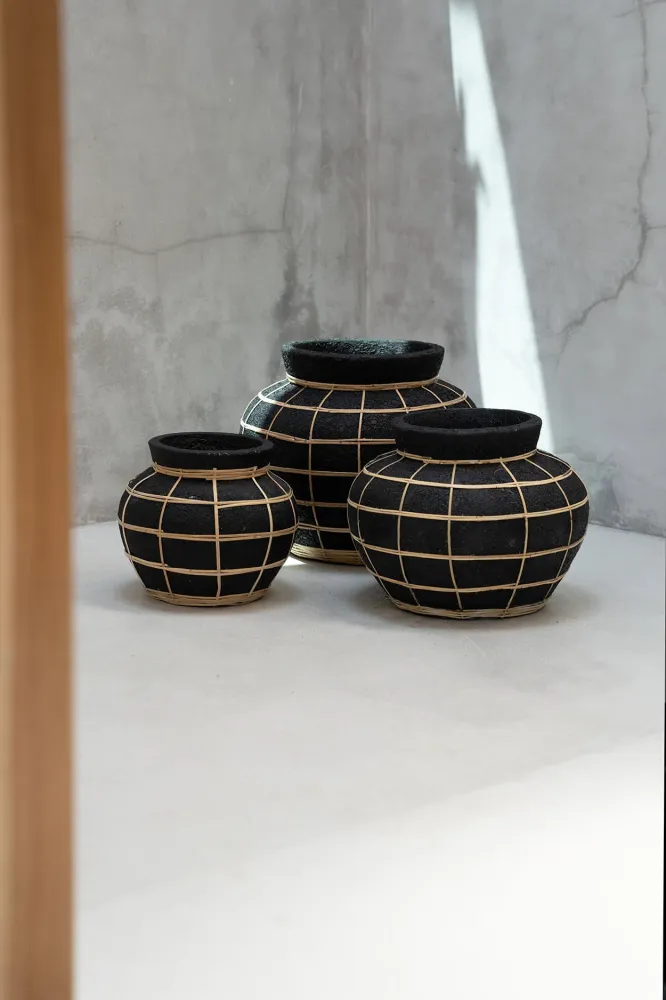 Die Belly Vase - Schwarz Natur - L
