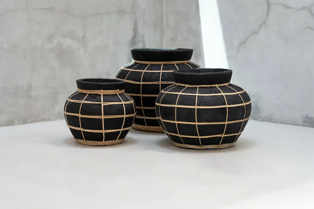 Die Belly Vase - Schwarz Natur - L