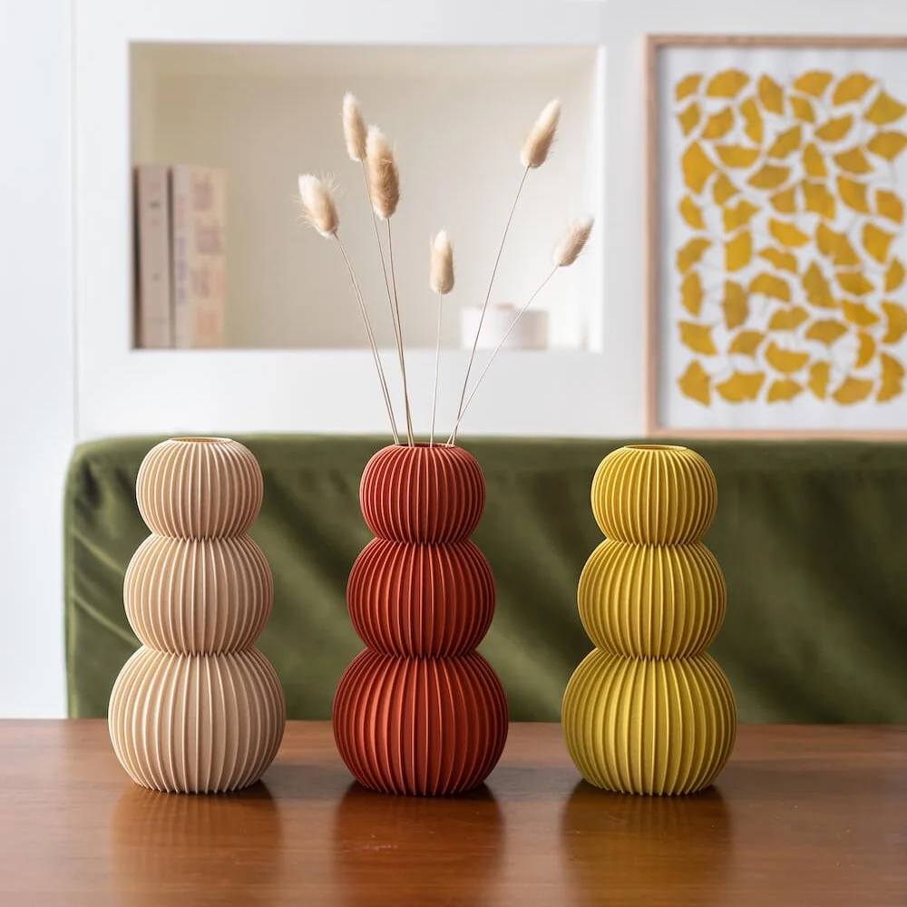 Flammende gelbe Vase