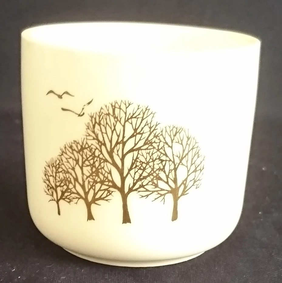 GETRÄNKEBECHER - Keramik / Steingut, Flora Fauna Baum Bäume Wald Vogel Vögel Motiv Dekor (nBC)