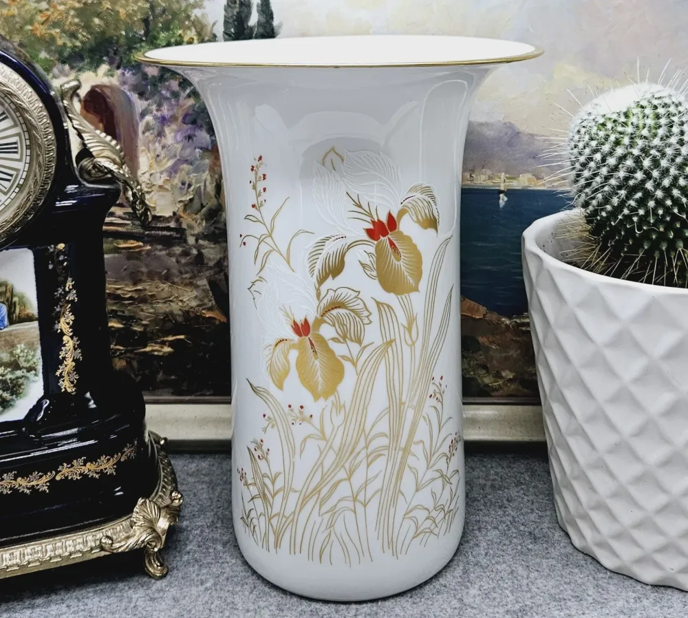 Große Vase (25,5 cm) aus weißem Porzellan, handdekoriert, von Schumann Arzberg
