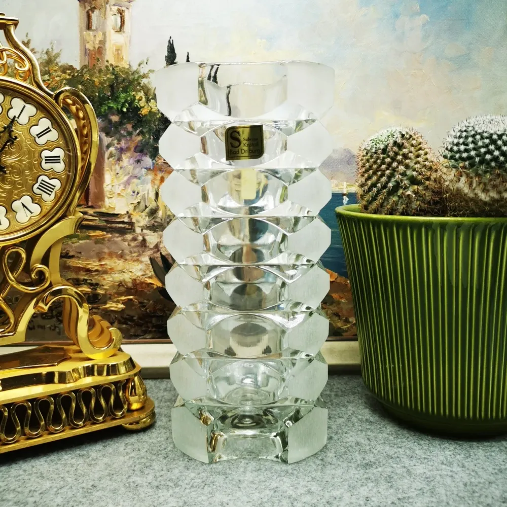 Handgeschnitzte Vase "Sabina Kristall"