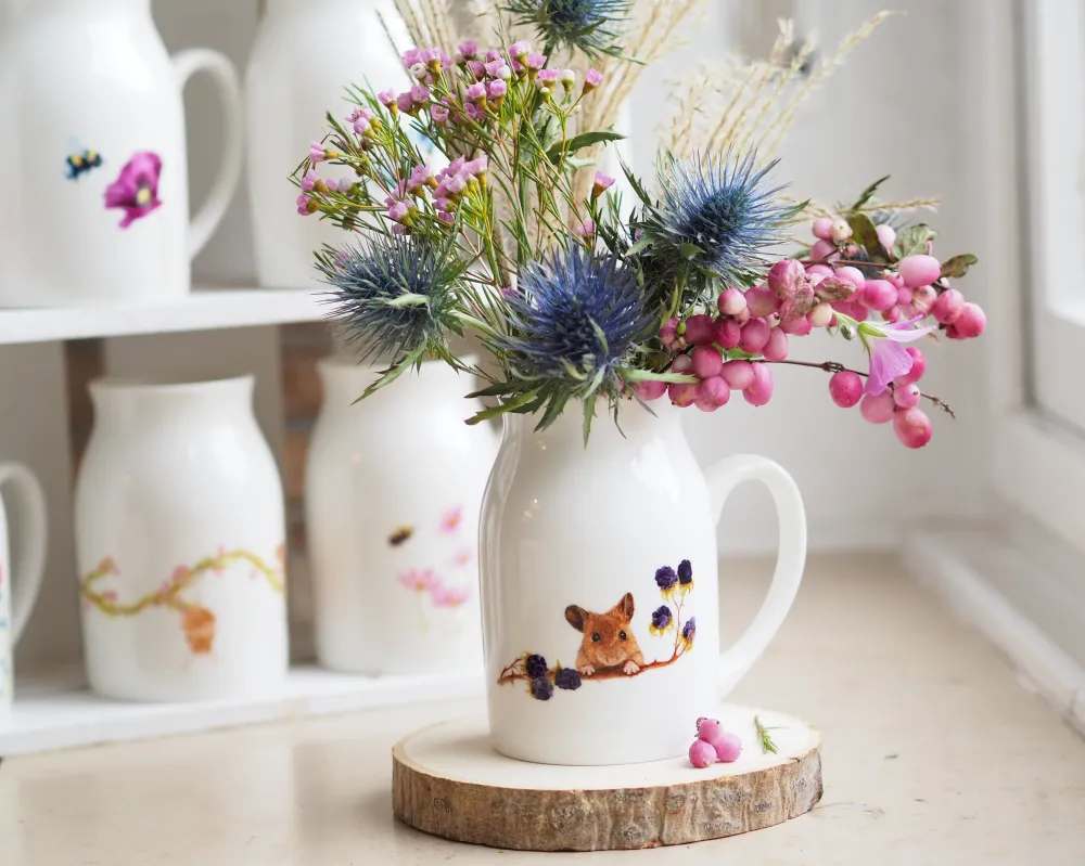 Milchkännchen/Vase "Kleine Brombeermaus"