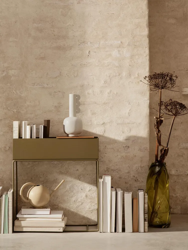 Muses Vase - Clio