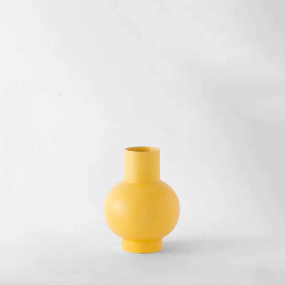 Nicholai Wiig-Hansen - Strøm - Vase - small - freesia