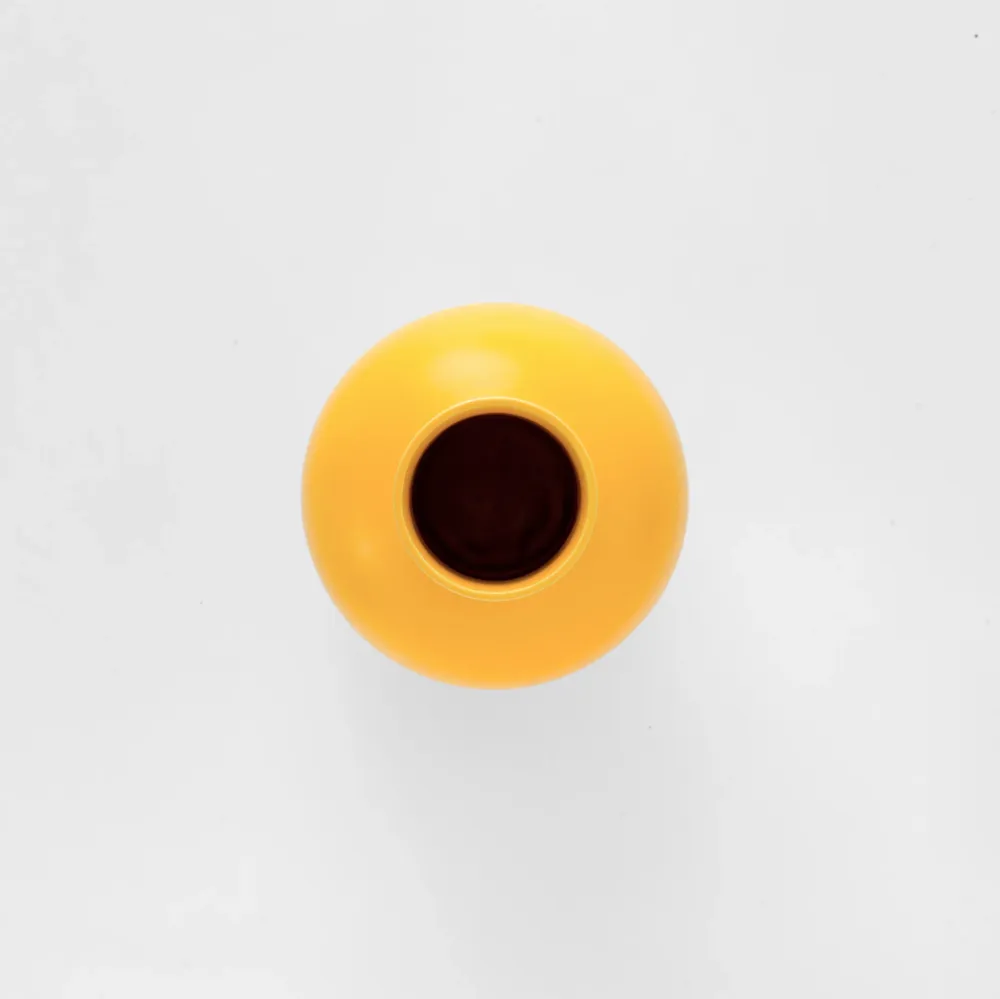 Nicholai Wiig-Hansen - Strøm - Vase - small - freesia