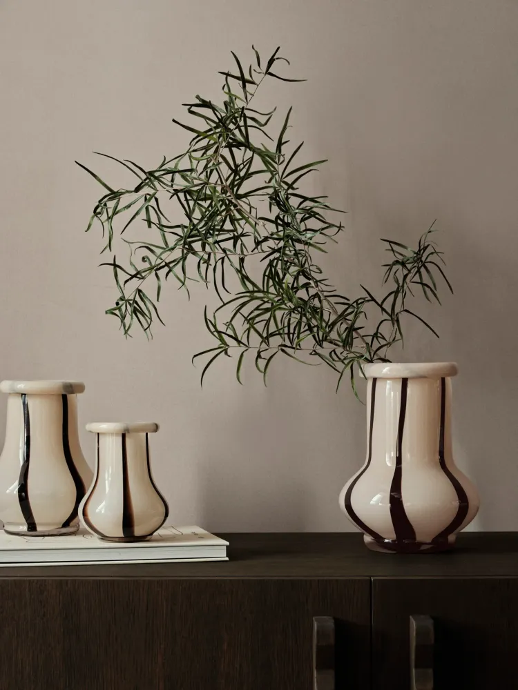 Riban Vase - Medium - Cream
