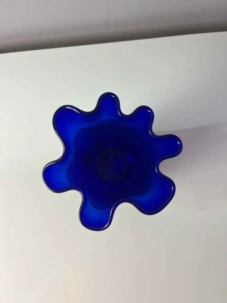 Schmale Vase Fazoletto blau Glas