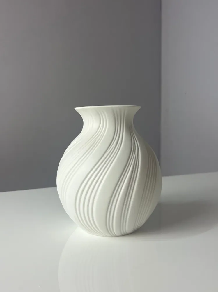 Vase 0216 Biskuitporzellan von Manfred Frey für Kaiser