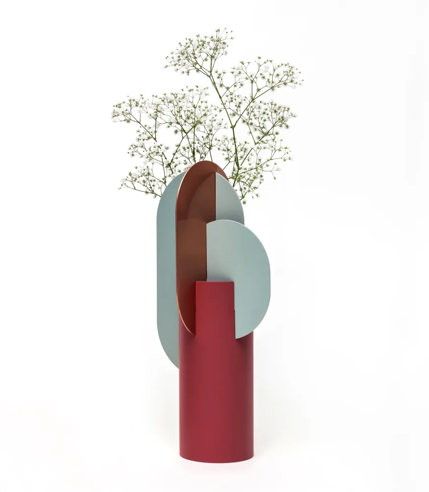 Vase EKSTER aus Ziegel mit blauen und kupfernen Akzenten
