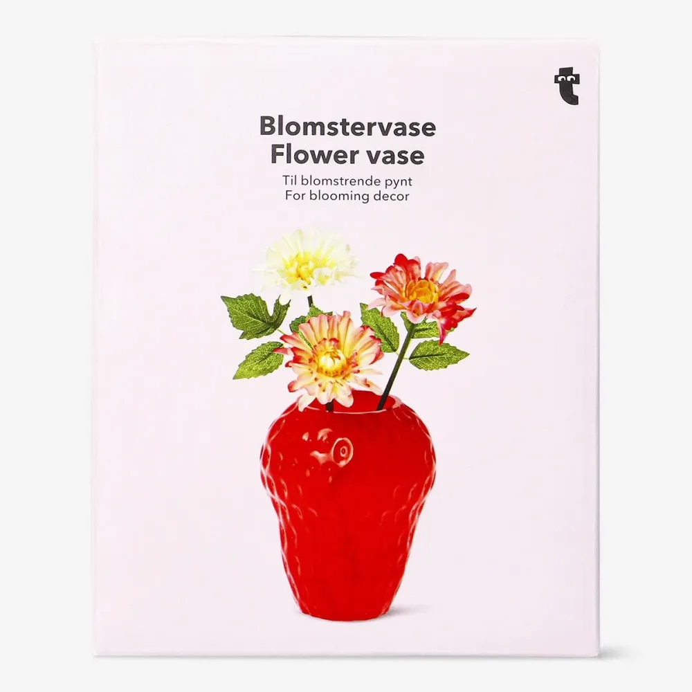 Vase mit Erdbeeren