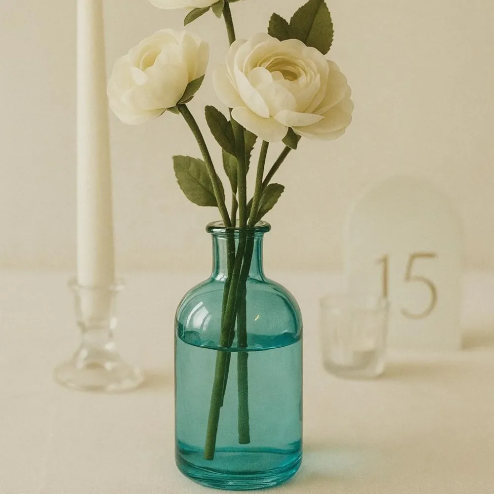 Vase- Pia