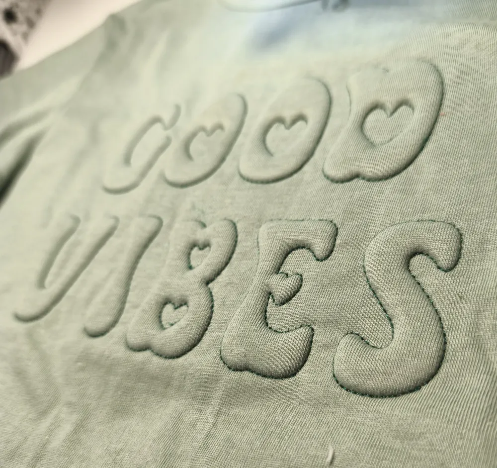 Stickdatei Good Vibes 3D Schrift Trapunto Set 2647