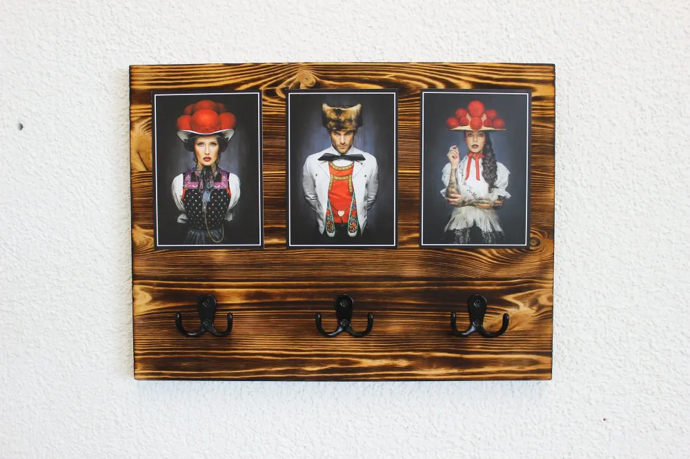 Black Forest Schlüsselbrett "Alea", modern, Holz, rustikal, Schlüsselhaken, Motive von Sebastian Wehrle, Wohnaccessoire, D...