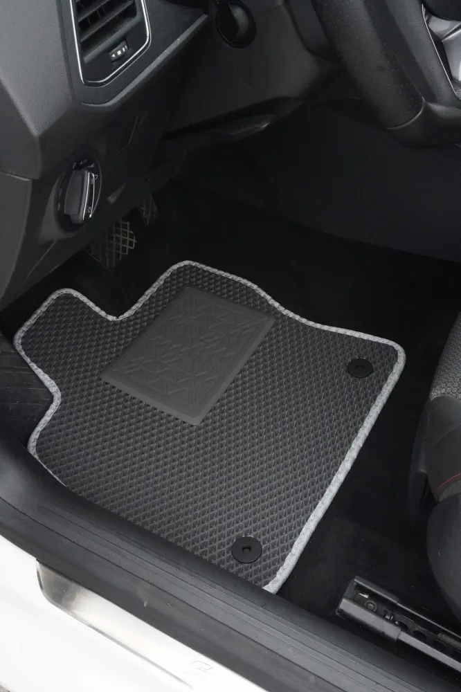 EINZELSTÜCK - EVA Passgenaue Fußmatten für Jeep Wrangler