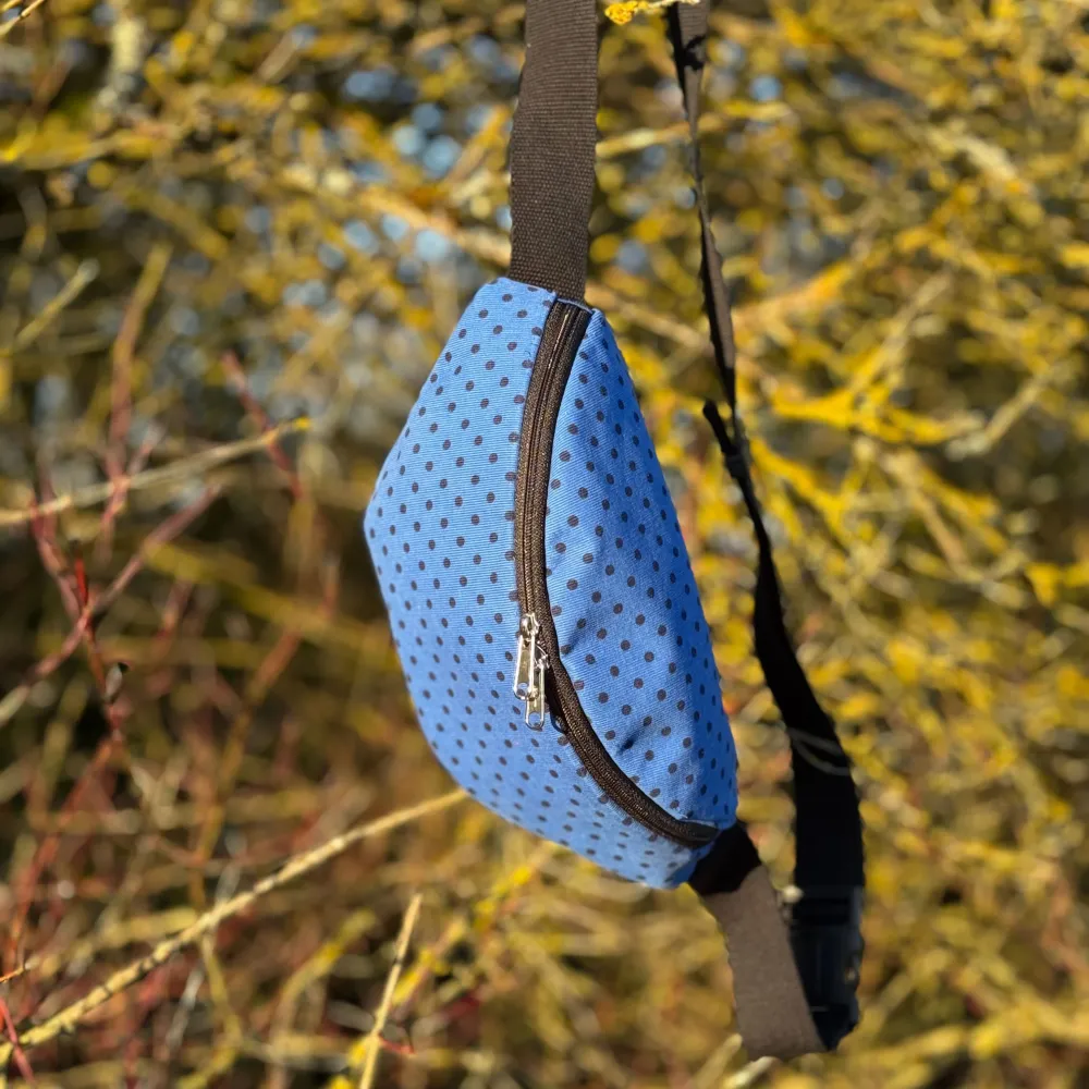 "Kä" Cord - Einzelstück Pünktchen auf Blau