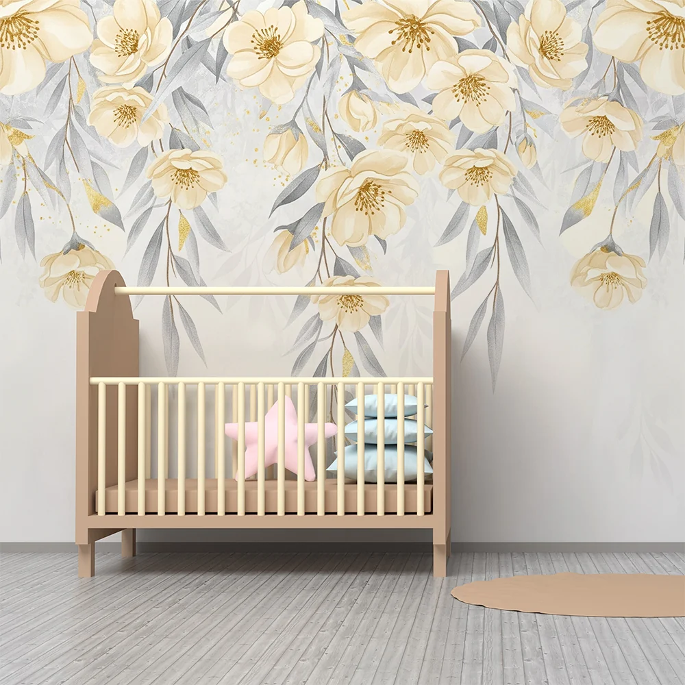 Babyzimmer Tapete | Hängende gelbe Blumen und pastellfarbenes Laubwerk