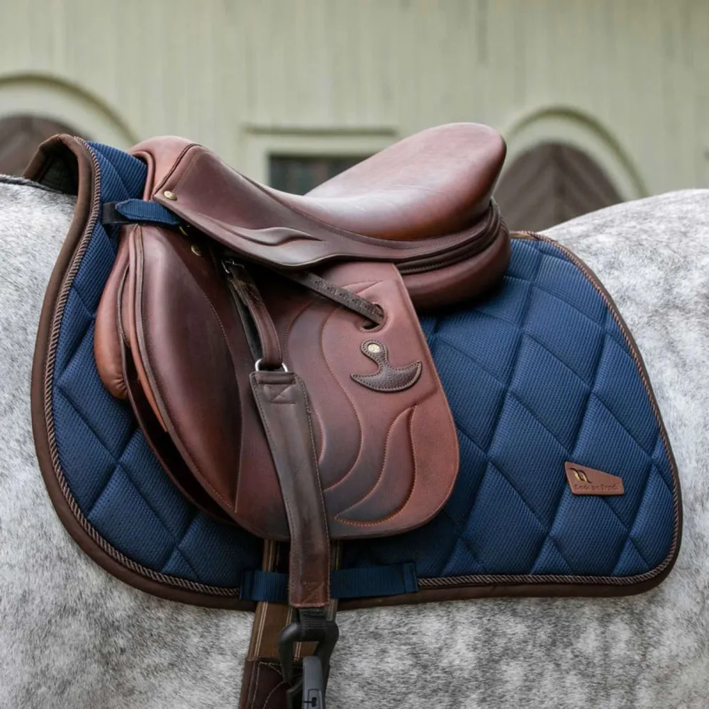 Back on Track Schabracke AirFlow Springen Blau