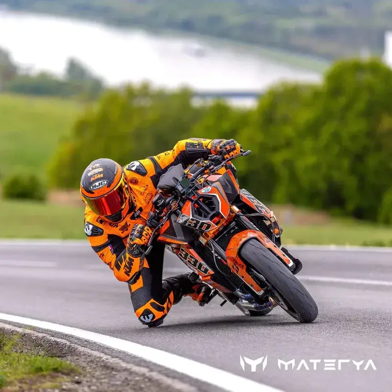 MATERYA Track Day Abdeckung Duke 990 24-
