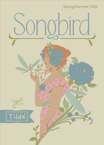 TILDA Stoff SONGBIRD, Cora Mustard