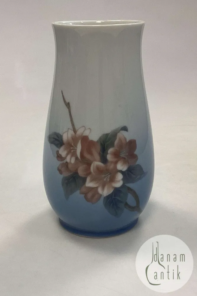 Bing og Grøndahl Art Nouveau Vase No. 250/5210