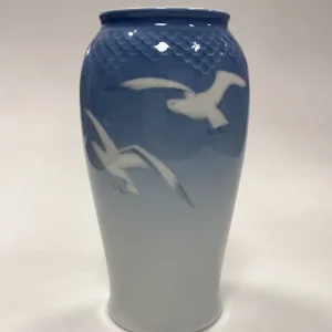 Bing og Grøndahl Måge Vase No. 682