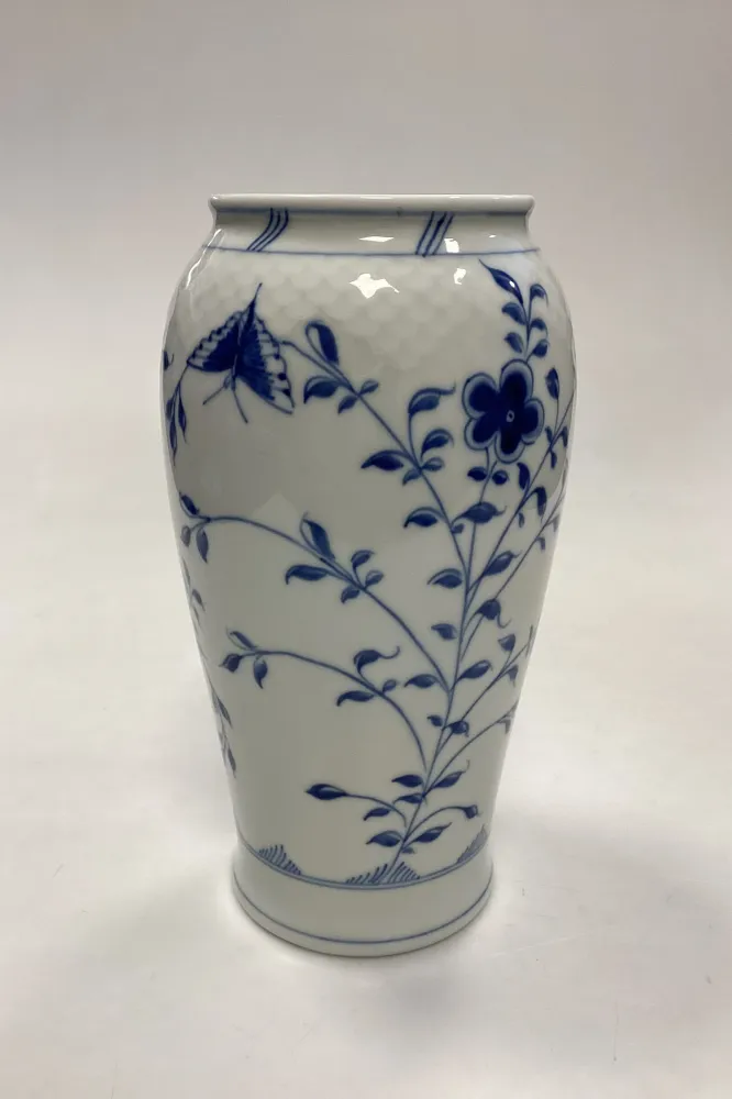 Bing og Grøndahl Sommerfugl Vase No. 682