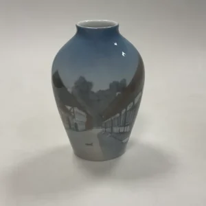 Bing og Grøndahl Vase med gamle huse No. 1302/6238